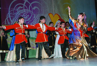 День народного единства. Азербайджанский танец.
