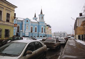 Улица Артема Айдинова в Казани