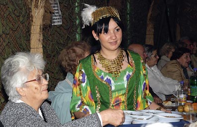 День пожилых людей в узбекской общине