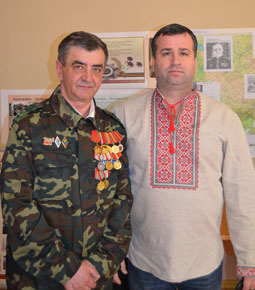 Владимир Любченко, председатель украинской автономии Казани (слева)